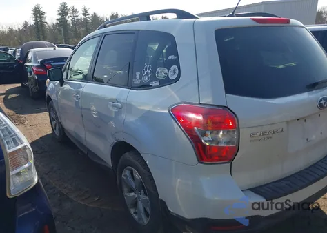 2015 Subaru Forester 2.5I Premium z USA, uszkodzony, nr VIN JF2SJADC1FH539335